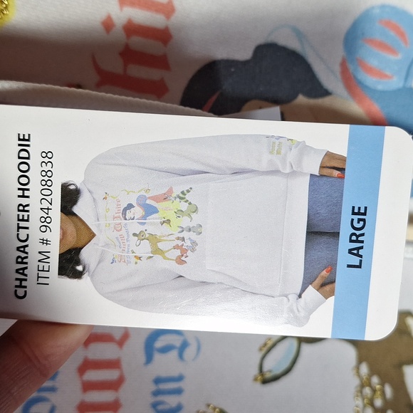 NWT Disney Snow White and Seven Dwarfs Fleece Lined Hoodie - Picture 8 of 9